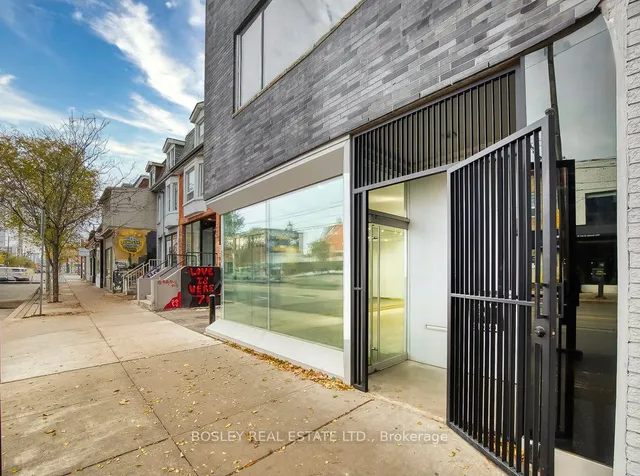 Additional property image - 899 Dundas St