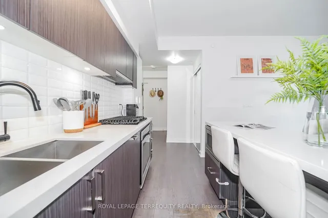 Additional property image - 501 St. Clair Ave Unit 301