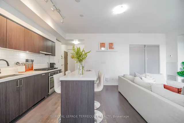 Additional property image - 501 St. Clair Ave Unit 301