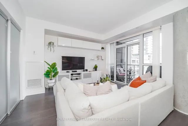 Additional property image - 501 St. Clair Ave Unit 301