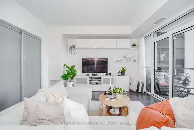 Additional property image - 501 St. Clair Ave Unit 301