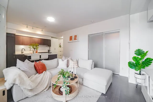 Additional property image - 501 St. Clair Ave Unit 301