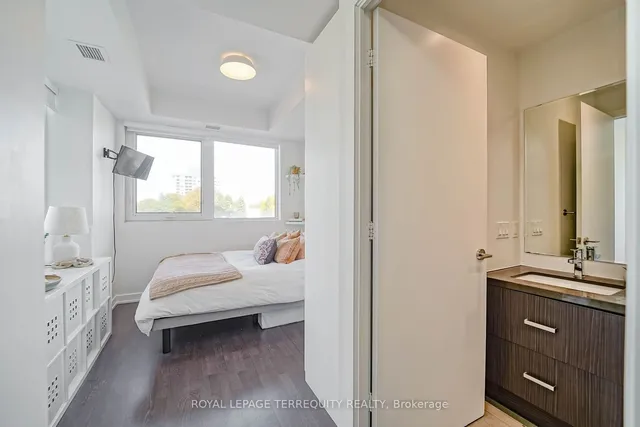 Additional property image - 501 St. Clair Ave Unit 301