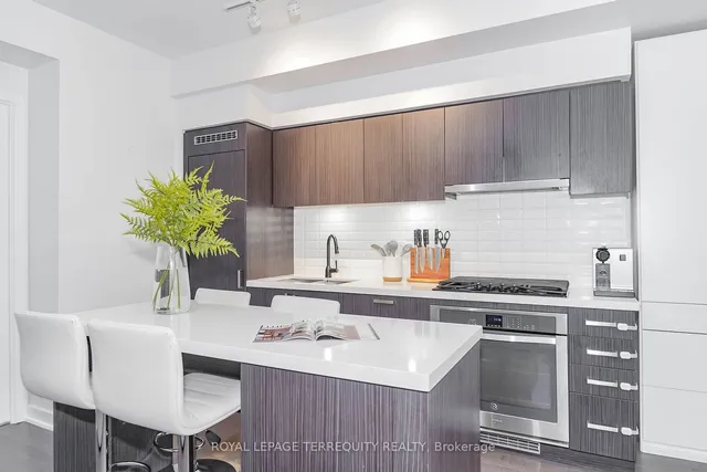 Additional property image - 501 St. Clair Ave Unit 301