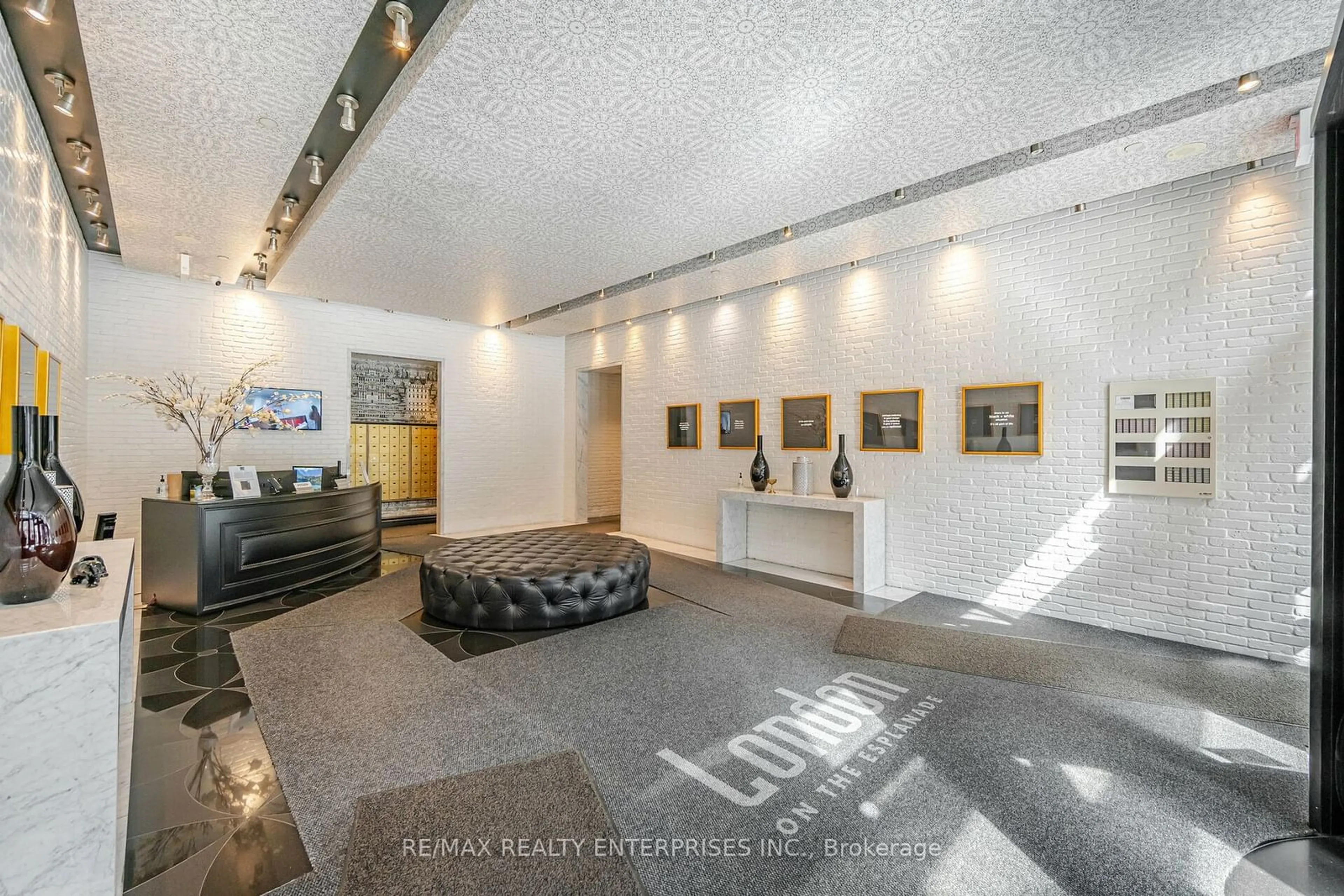 Indoor lobby, cement floor for 38 The Esplanade #1404, Toronto Ontario M5E 1A1