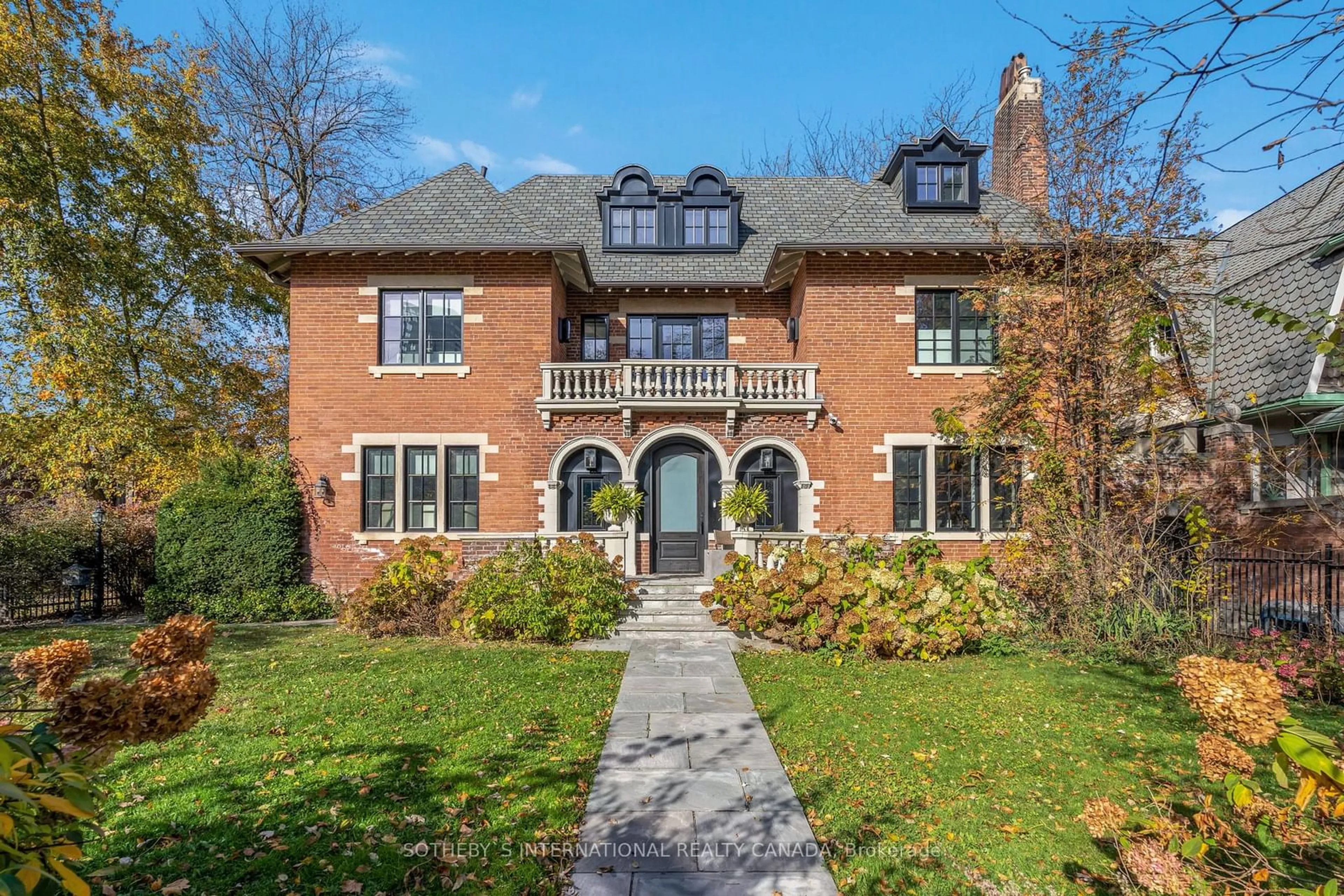 Home with brick exterior material for 62 Maple Ave, Toronto Ontario M4W 2T7