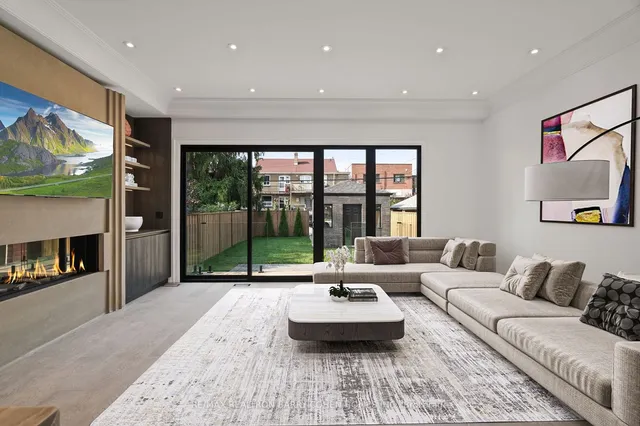Additional property image - 44 Donegall Dr