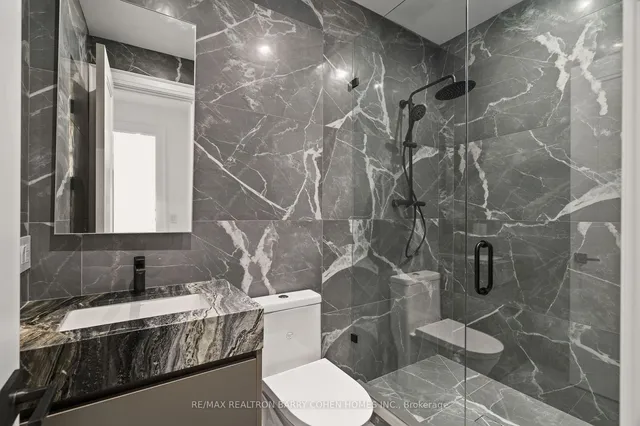 Additional property image - 44 Donegall Dr