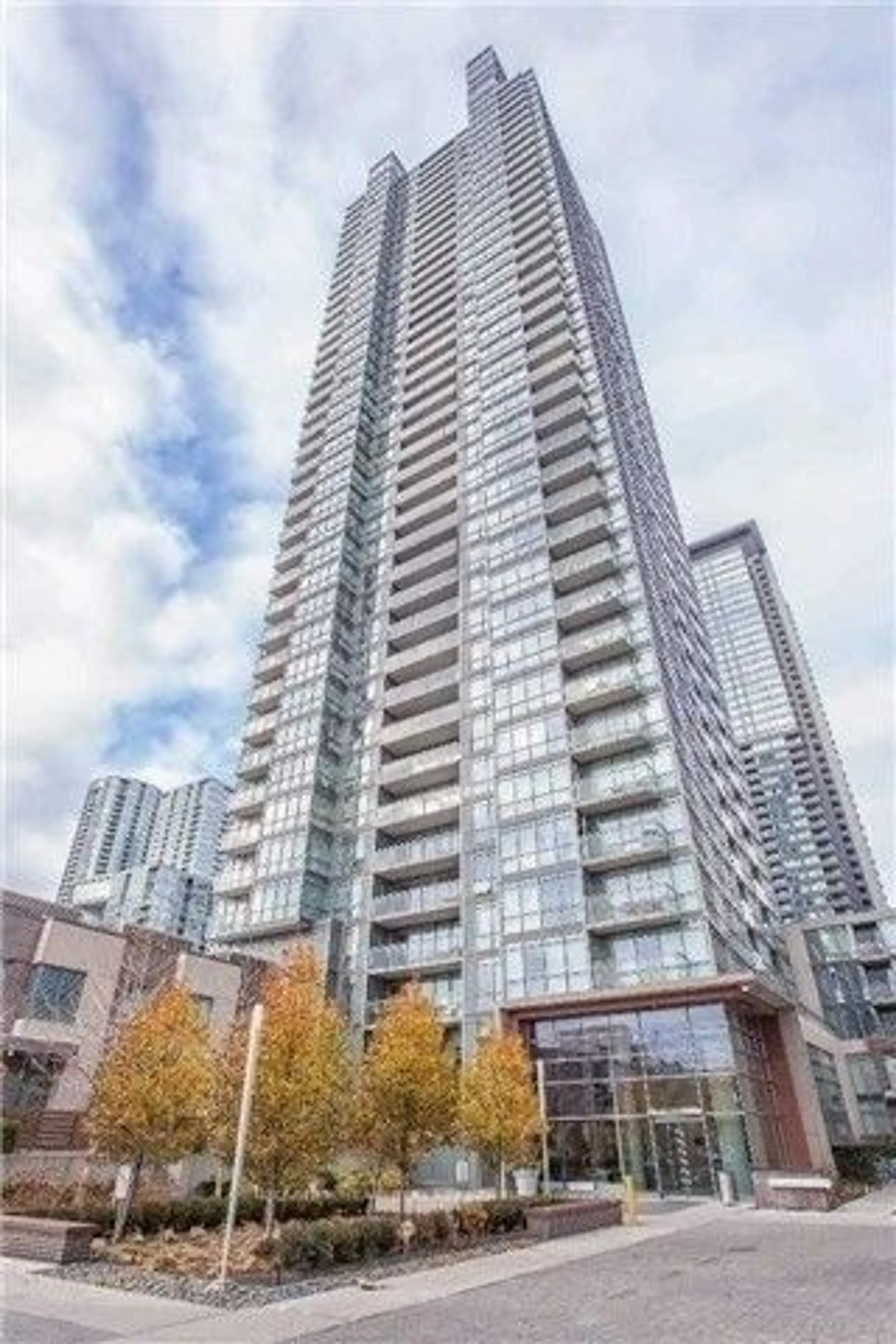 A pic from exterior of the house or condo, the front or back of building for 15 Fort York Blvd #3812, Toronto Ontario M5V 3Y4