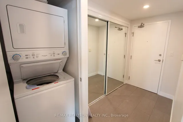 Additional property image - 15 Fort York Blvd Unit 3812