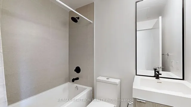 Additional property image - 250 Lawrence Ave Unit 501