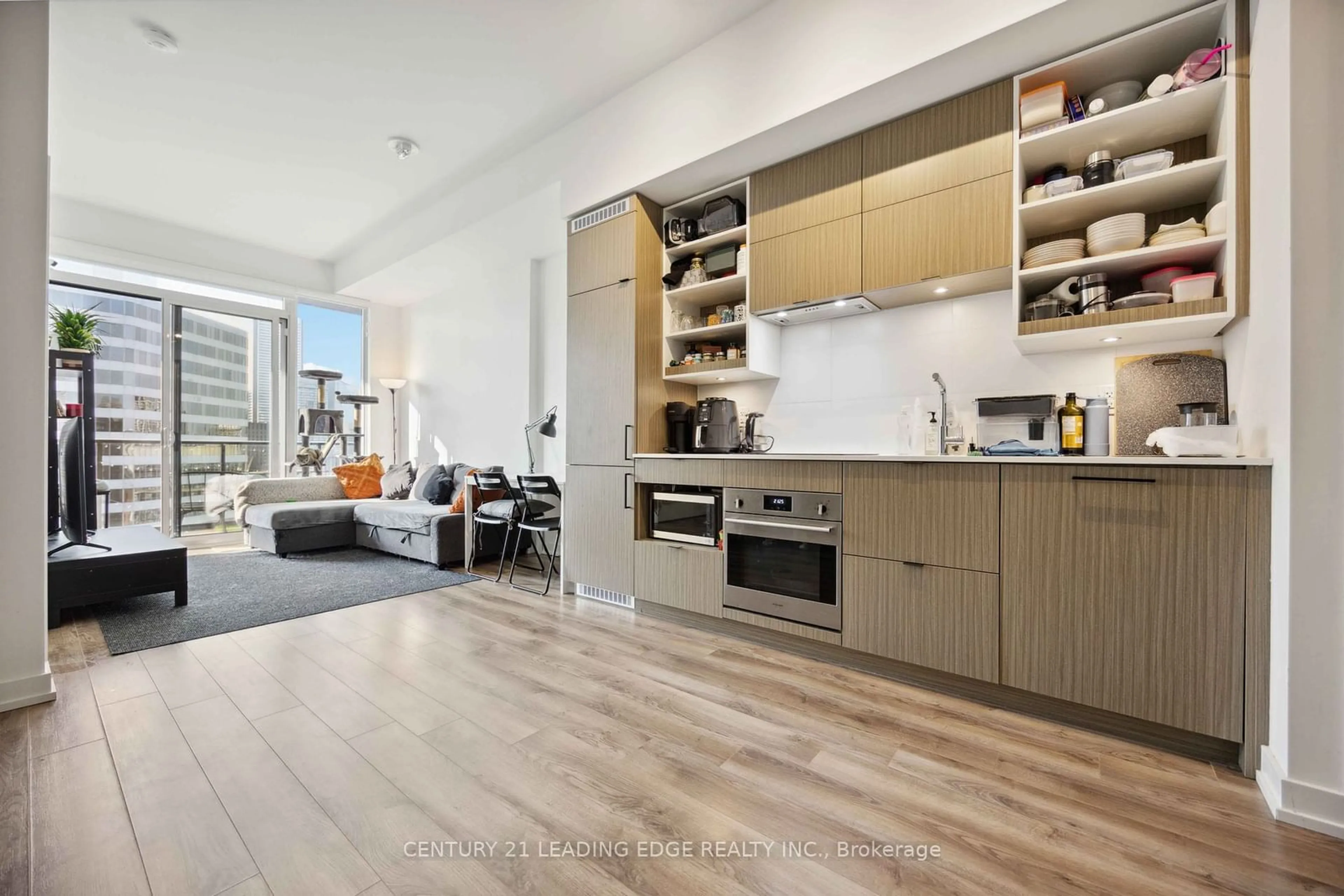 Open concept kitchen for 20 Edward St #2705, Toronto Ontario M5G 0C5