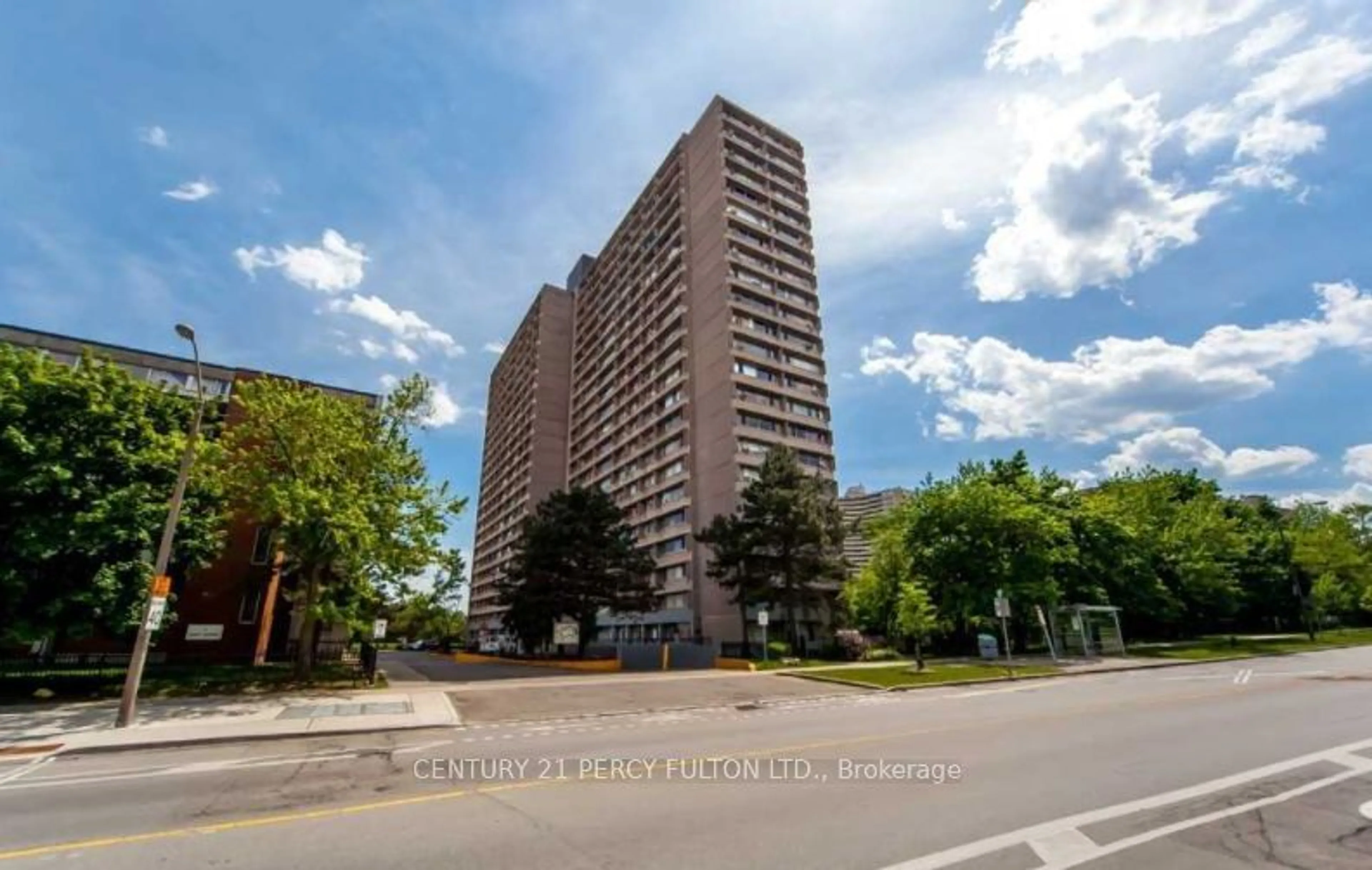 A pic from exterior of the house or condo, the street view for 10 Sunny Glen Way #1904, Toronto Ontario M3C 2Z3