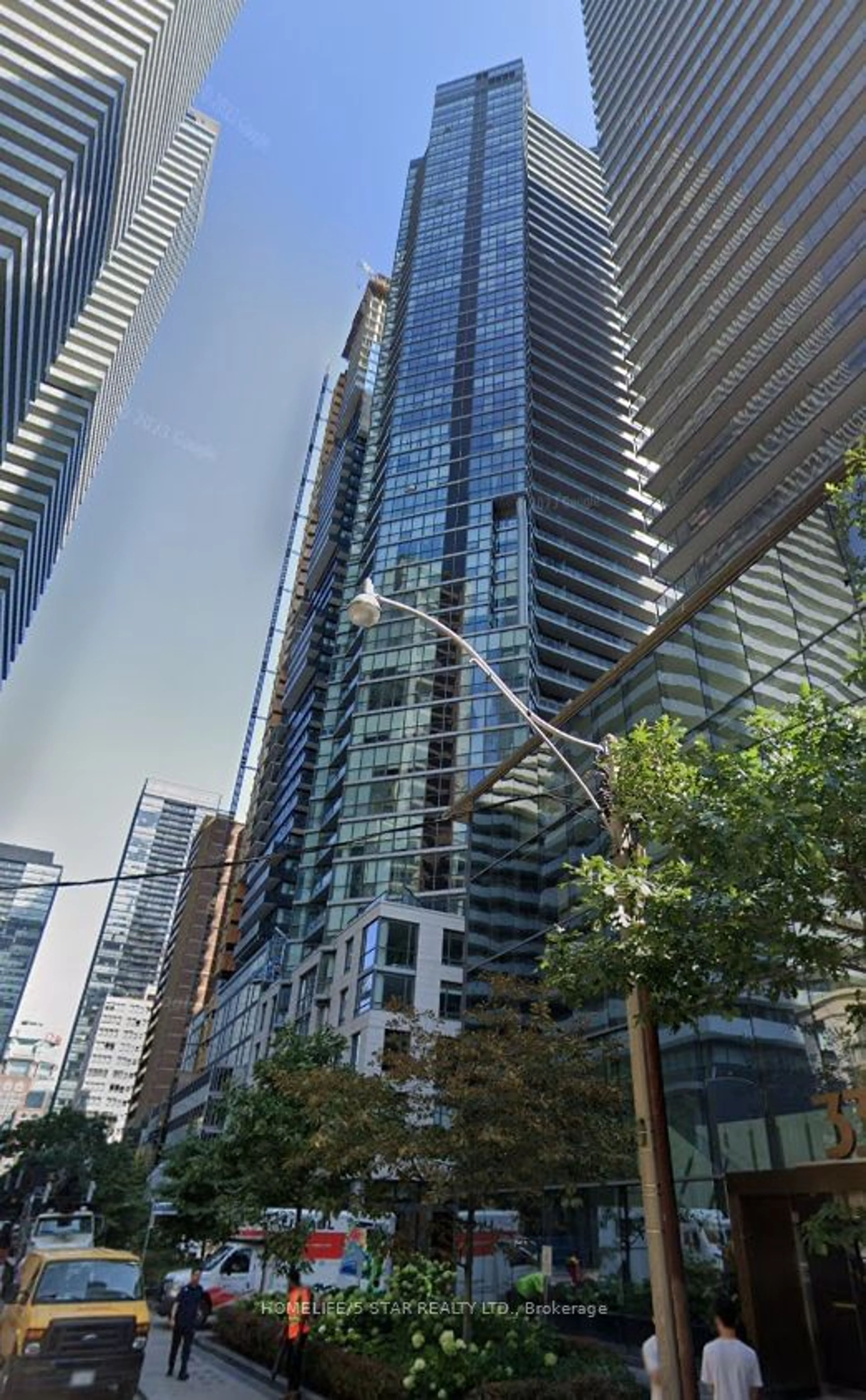 A pic from exterior of the house or condo, the view of city buildings for 45 Charles St #2106, Toronto Ontario M4Y 0B8