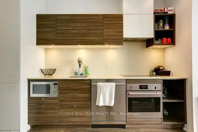 Additional property image - 125 PETER St Unit 3610