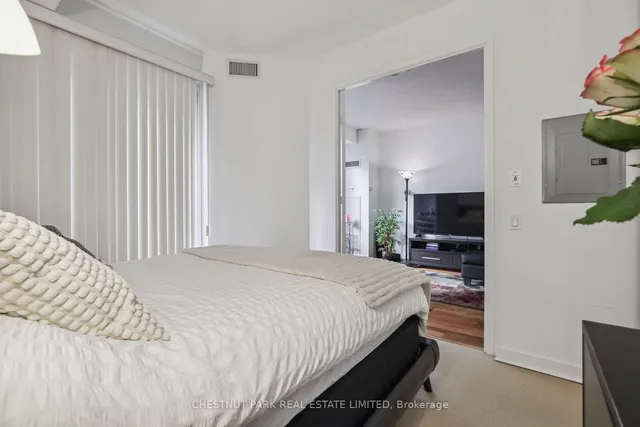 Additional property image - 85 Bloor St Unit 1014