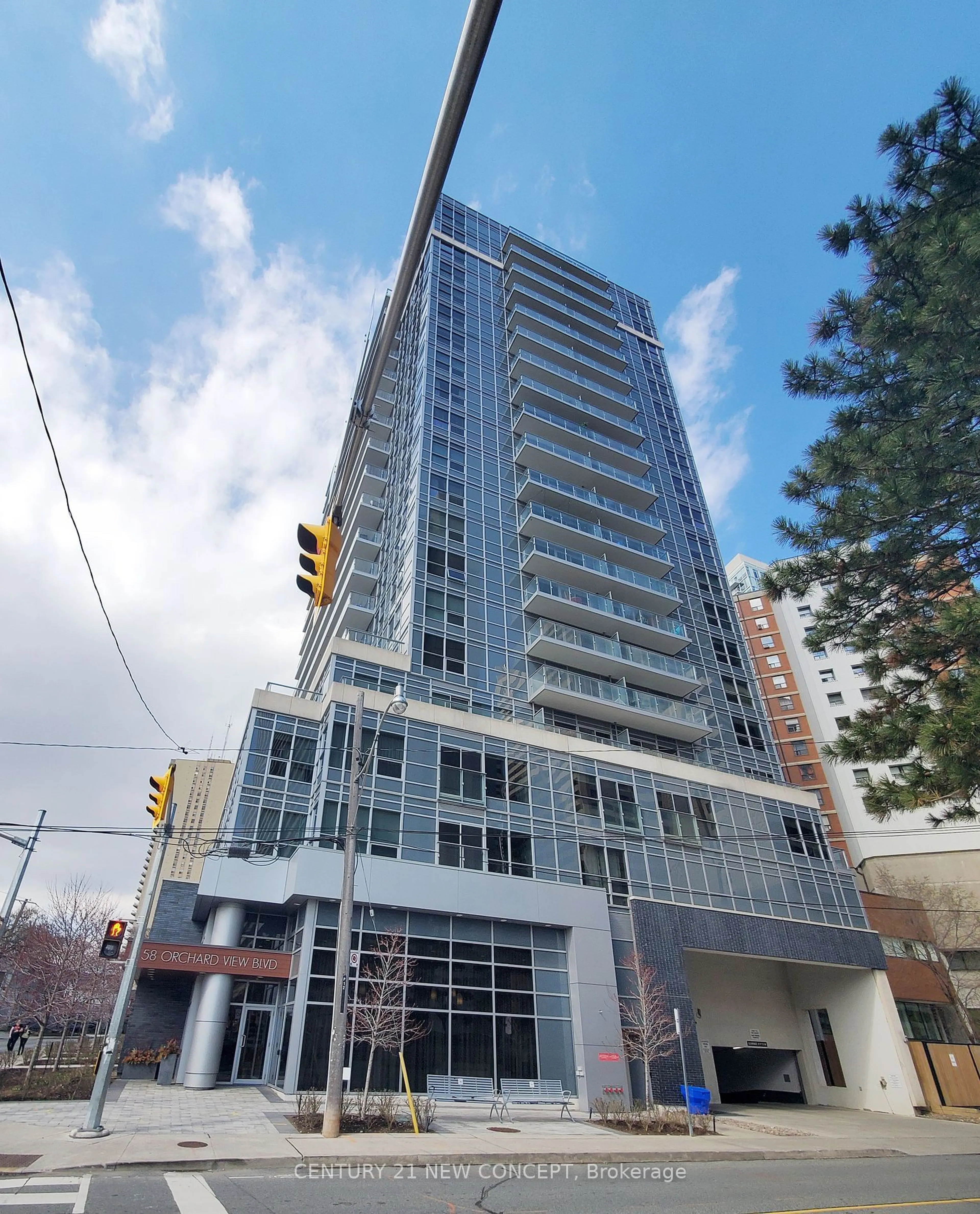 A pic from exterior of the house or condo, the front or back of building for 58 Orchard View Blvd #701, Toronto Ontario M4R 1B9