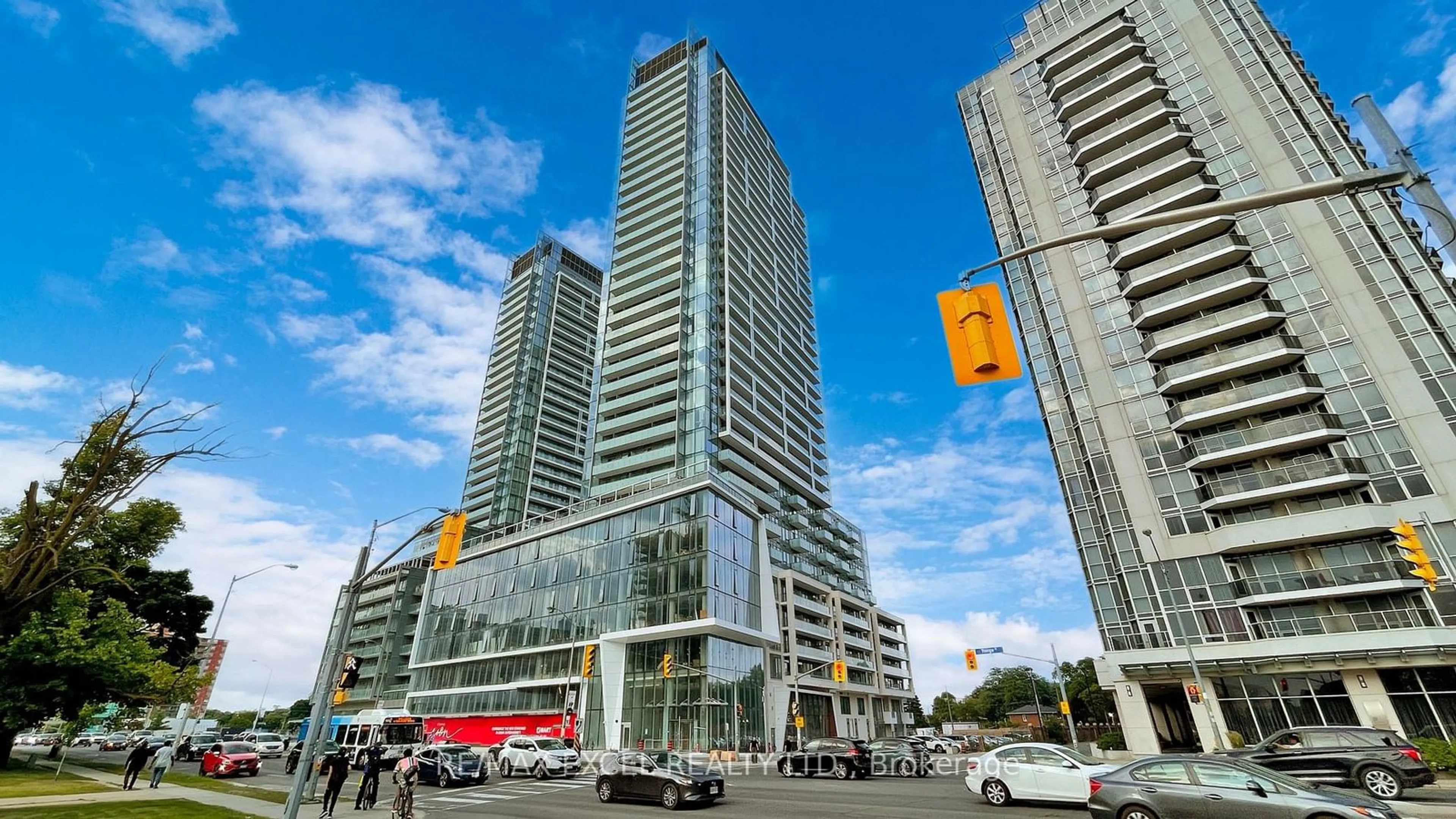 A pic from exterior of the house or condo, the street view for 8 Olympic Garden Dr #S704, Toronto Ontario M2M 0B9