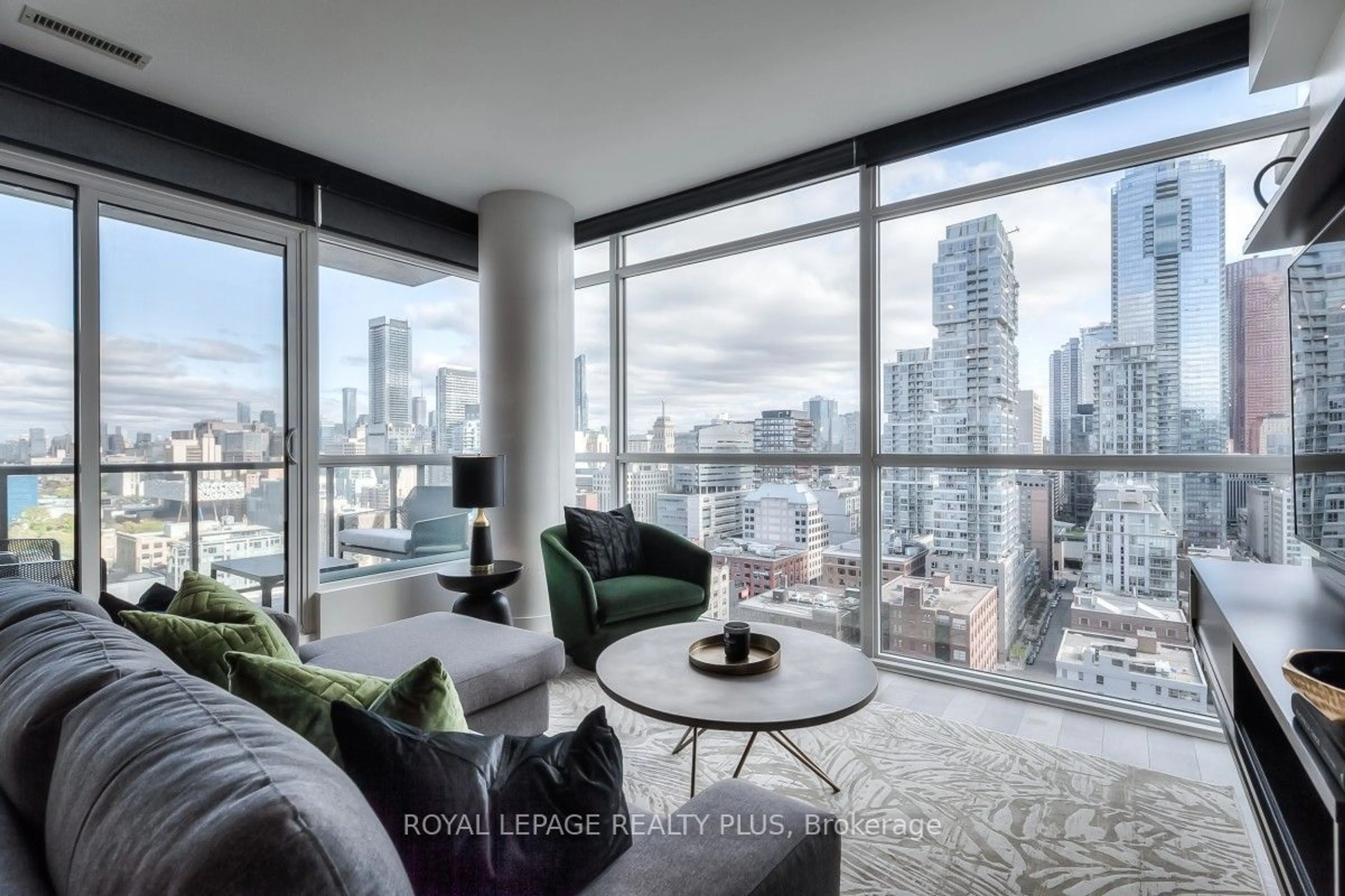 Living room, wood floors for 290 Adelaide St #2005, Toronto Ontario M5V 1P6