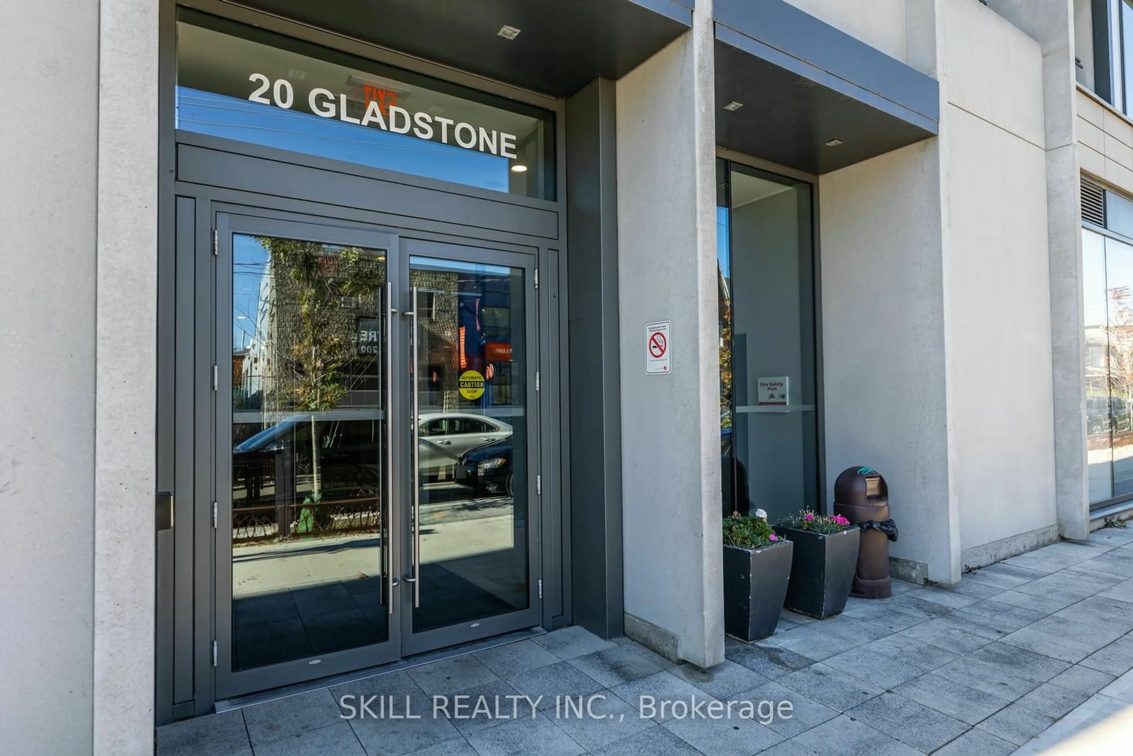 A pic from exterior of the house or condo, the front or back of building for 20 Gladstone Unit# 501 Ave, Toronto Ontario M6J 0E9