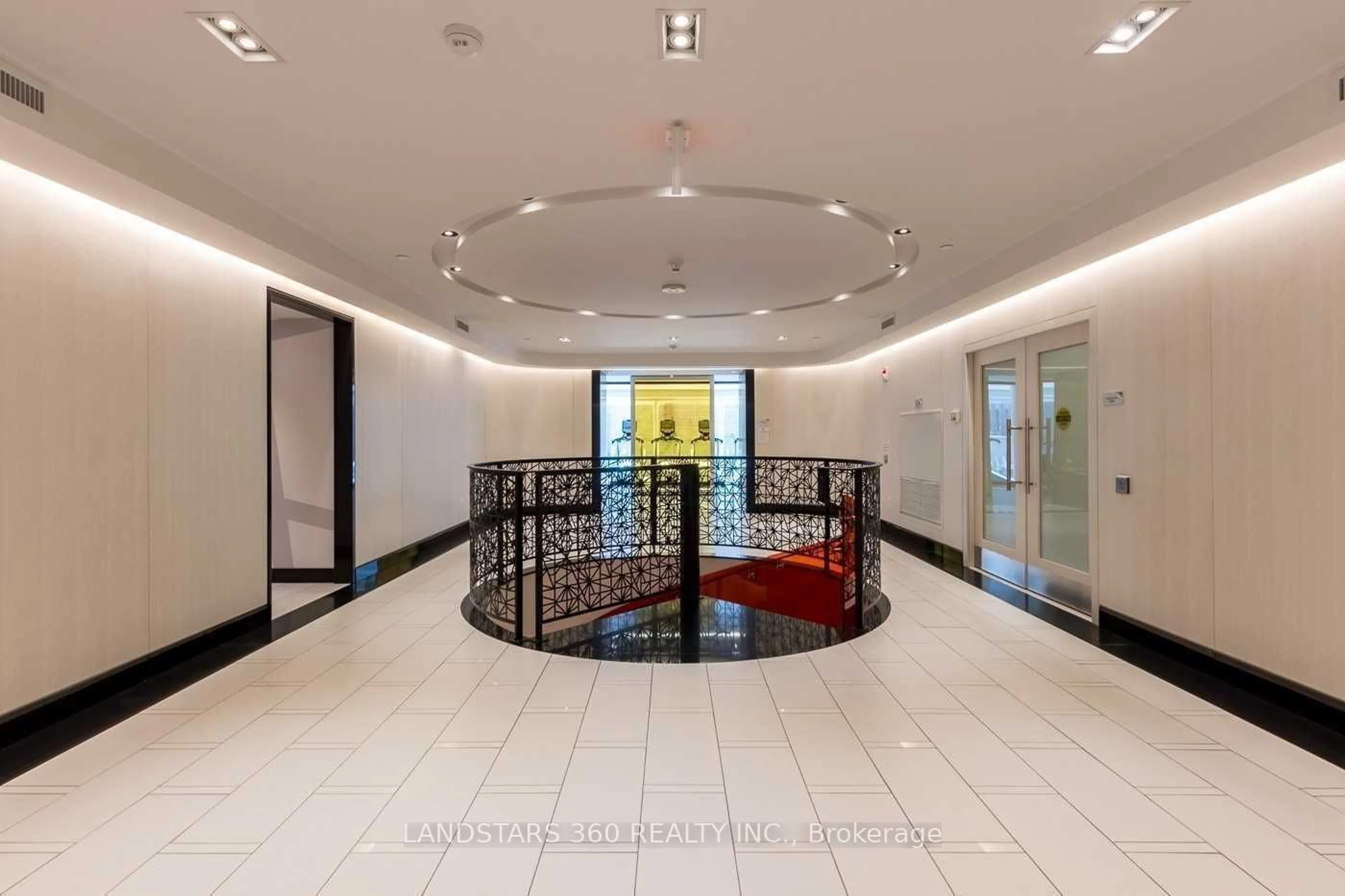 Indoor foyer, unknown floor for 30 Roehampton Ave #2204, Toronto Ontario M4P 0B9