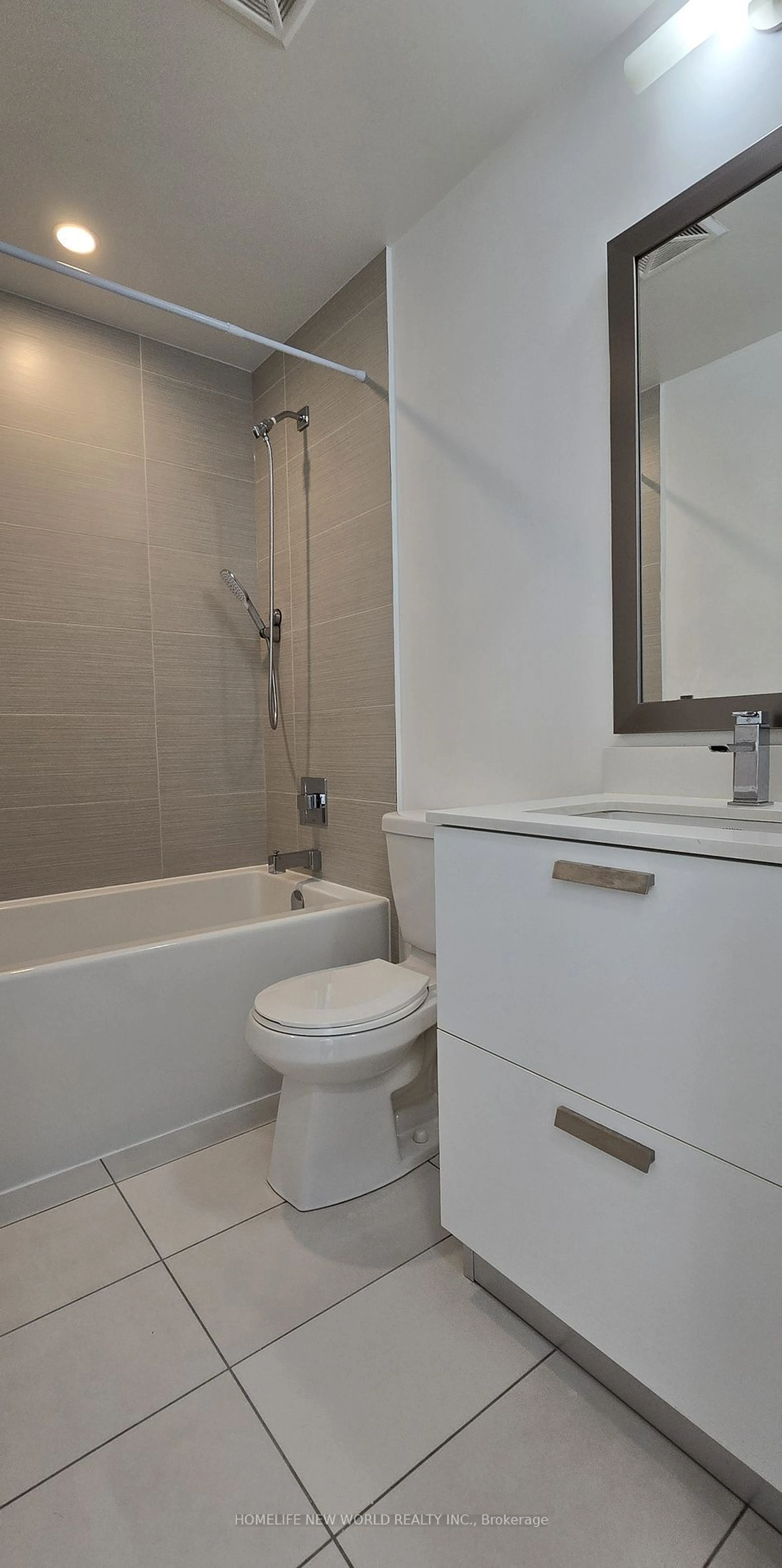 Standard bathroom for 9 Bogert Ave #2801, Toronto Ontario M2N 0H3