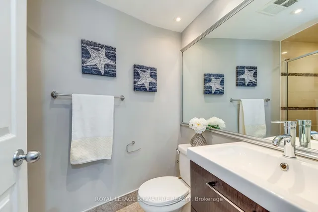 Additional property image - 77 Harbour Sq Unit 2207