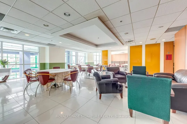 Additional property image - 77 Harbour Sq Unit 2207