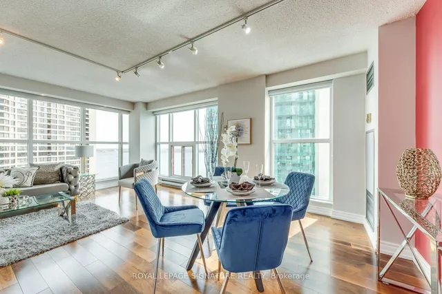 Additional property image - 77 Harbour Sq Unit 2207