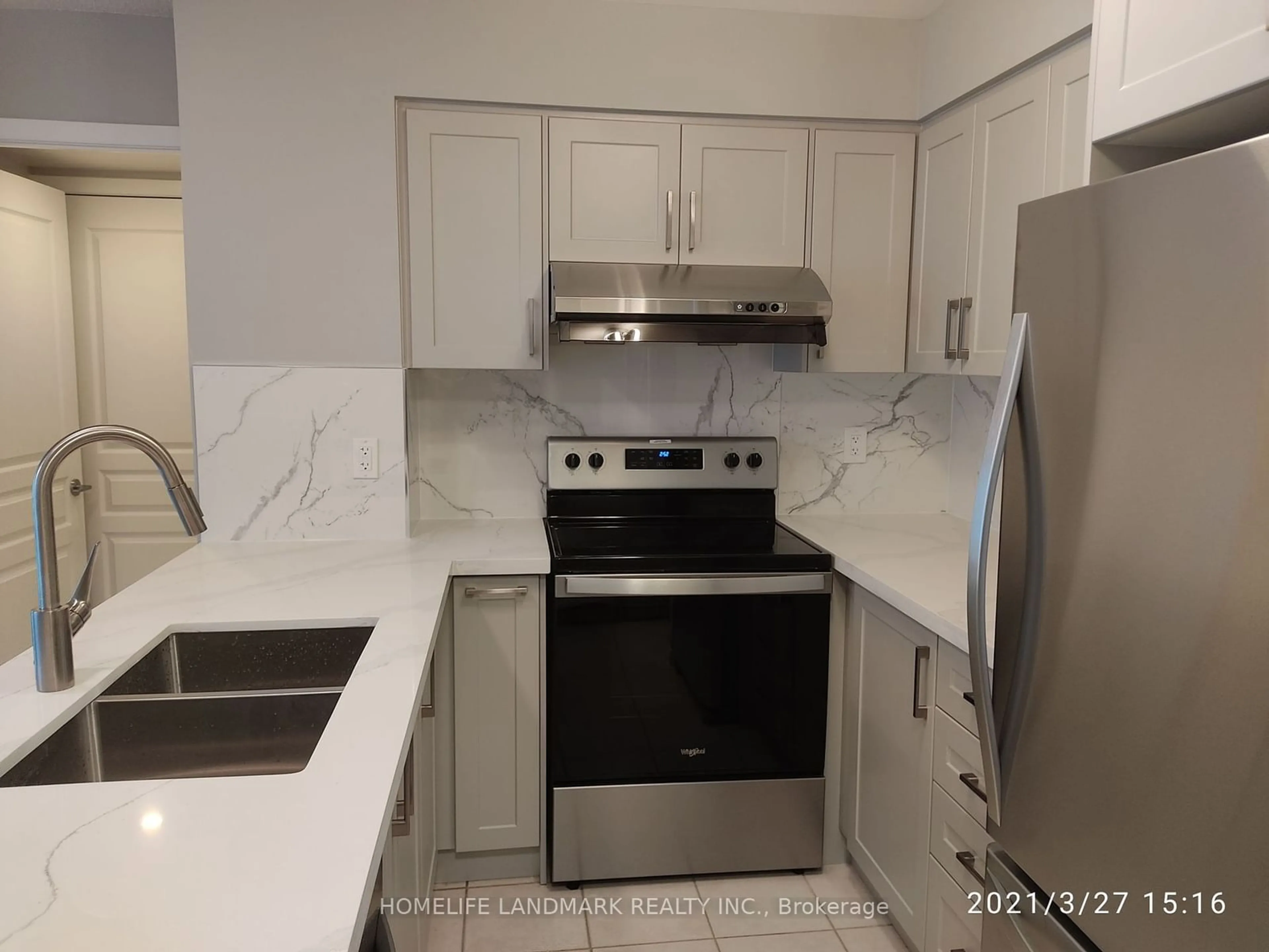 Standard kitchen, not visible floor, cottage for 18 Yonge St #1915, Toronto Ontario M5E 1Z8