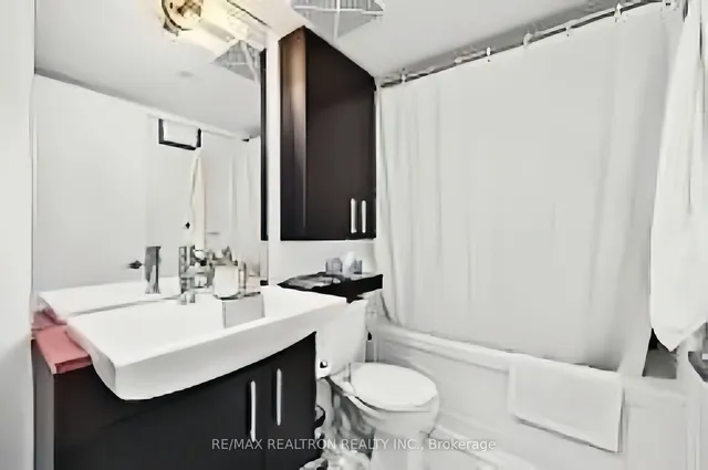 Additional property image - 8 Telegram Mews Unit 502