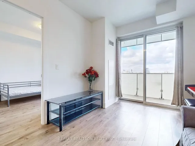 Additional property image - 200 Bloor St Unit 2007