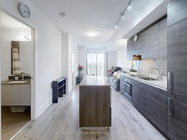 Additional property image - 200 Bloor St Unit 2007