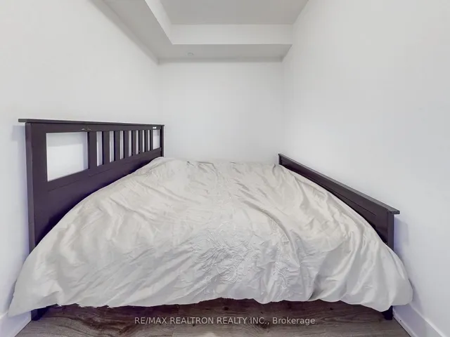 Additional property image - 200 Bloor St Unit 2007