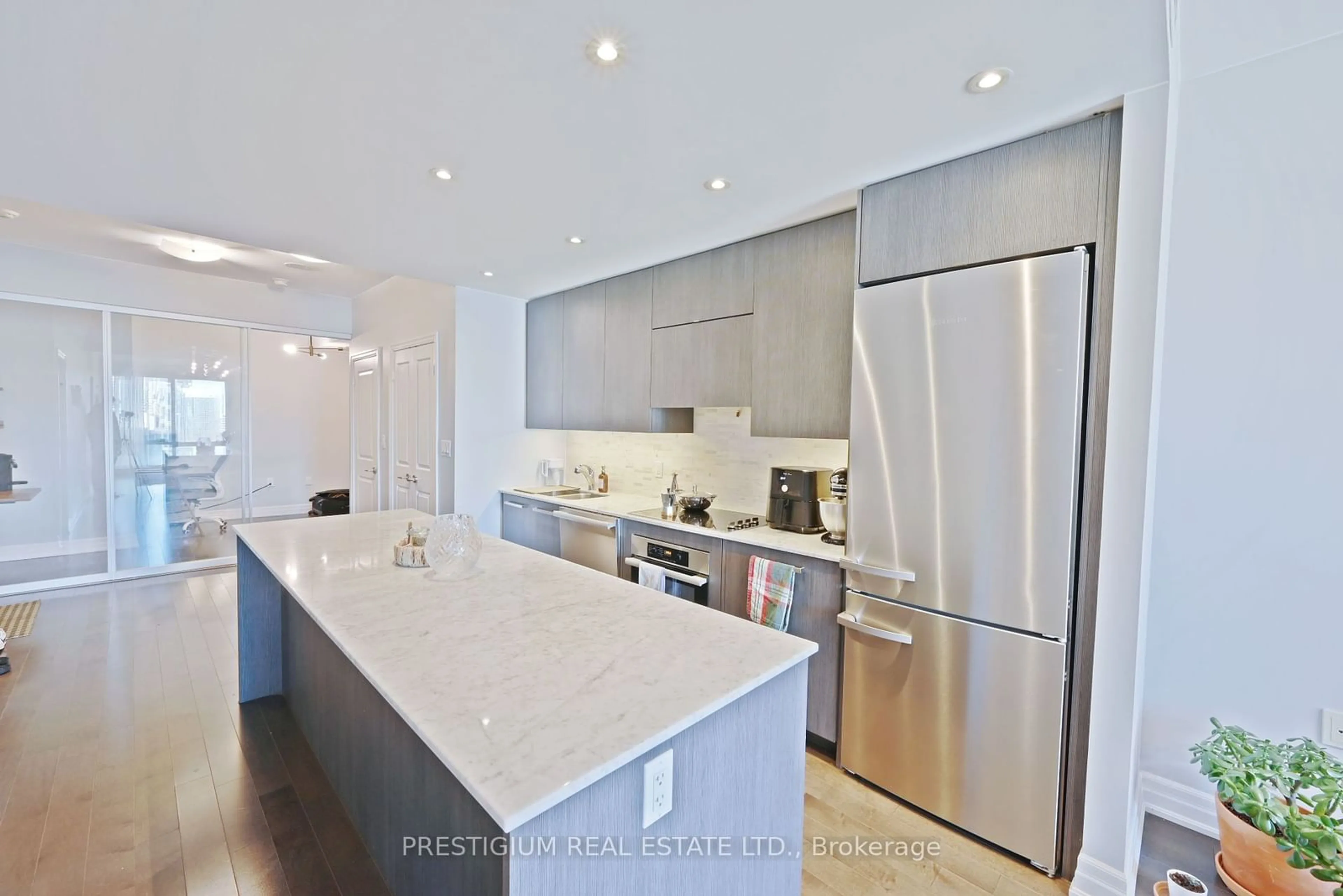 Contemporary kitchen, wood floors for 8 The Esplanade #4206, Toronto Ontario M5E 0A6