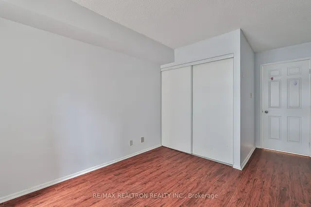 Additional property image - 44 Gerrard St Unit 811
