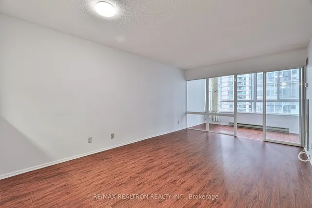 Additional property image - 44 Gerrard St Unit 811
