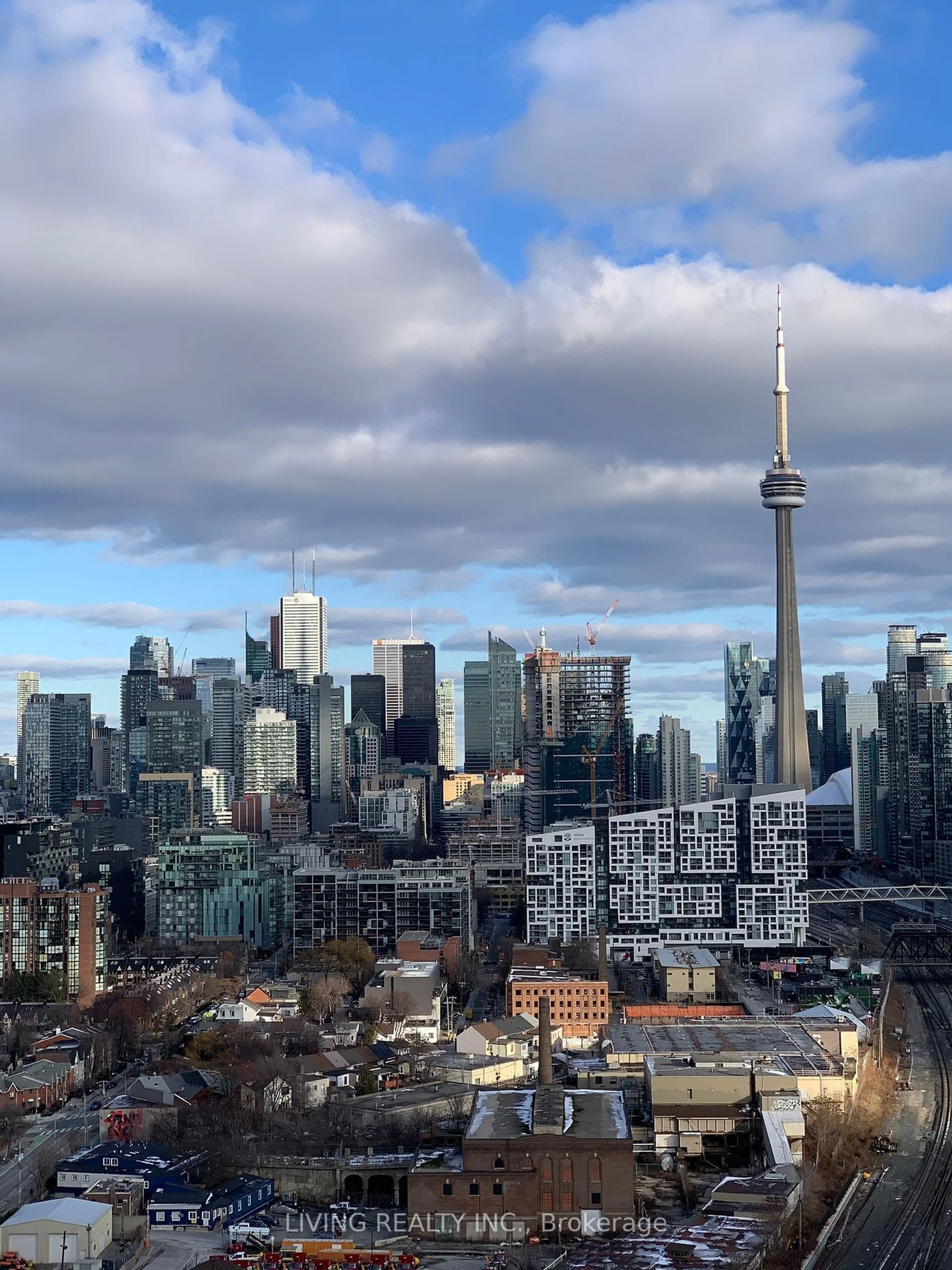 A pic from exterior of the house or condo, the view of city buildings for 19 Western Battery Rd #3020, Toronto Ontario M6K 0E3