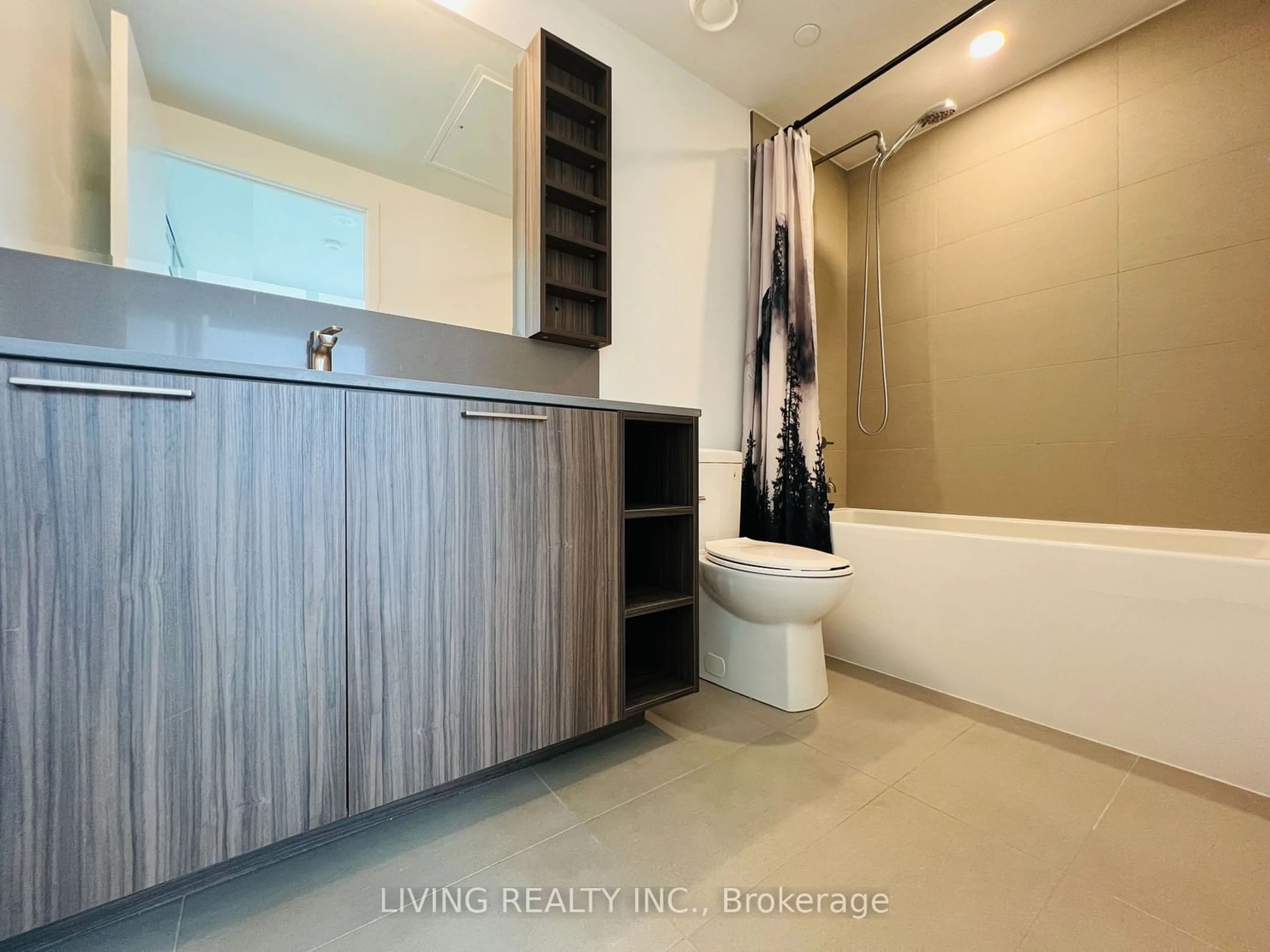 Contemporary bathroom, cement floor for 19 Western Battery Rd #3020, Toronto Ontario M6K 0E3