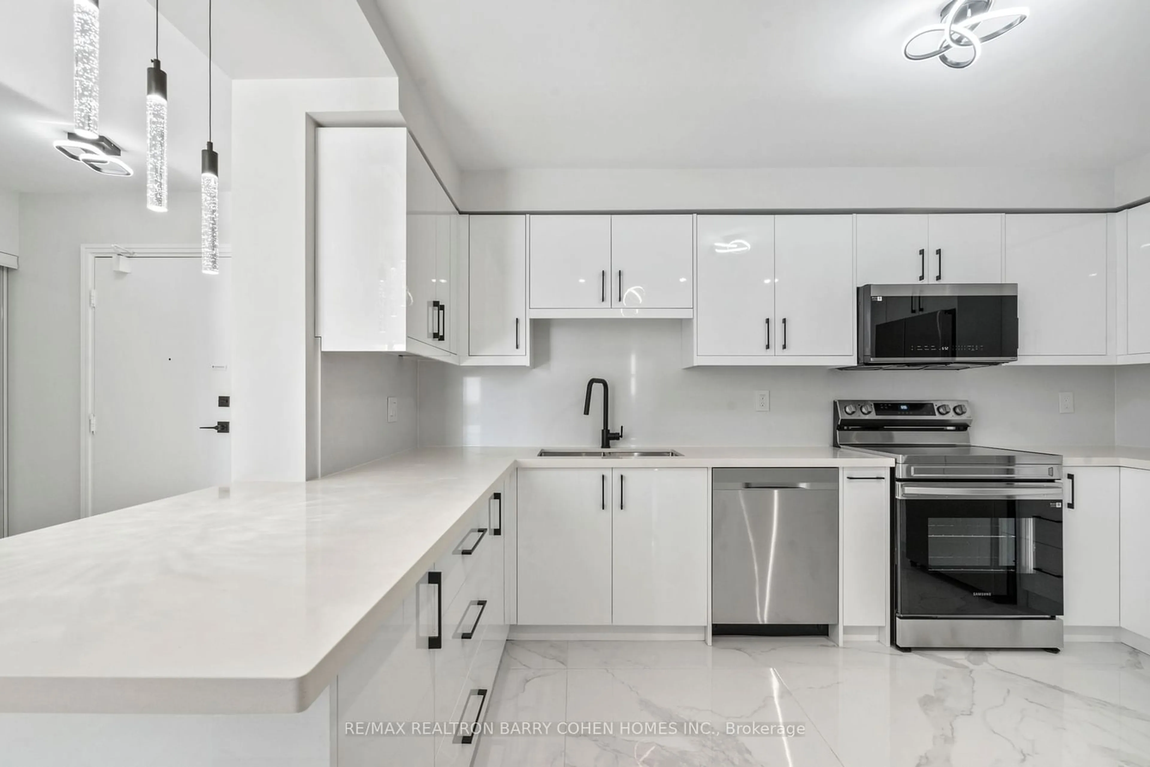 Open concept kitchen for 10 Tangreen Crt #2405, Toronto Ontario M2M 4B9