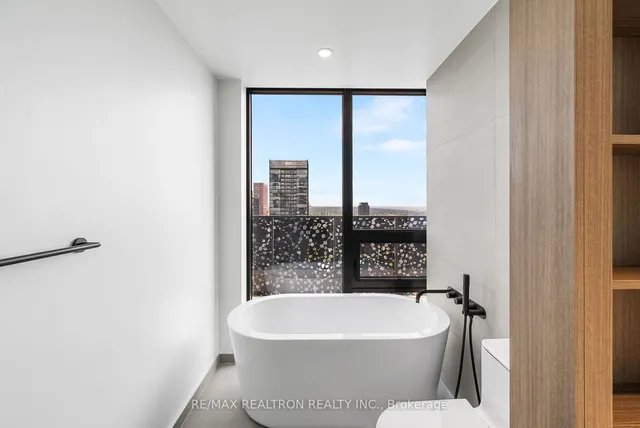 Additional property image - 55 Charles St Unit 4102