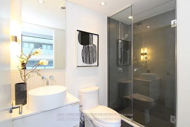 Additional property image - 185 Roehampton Ave Unit 303