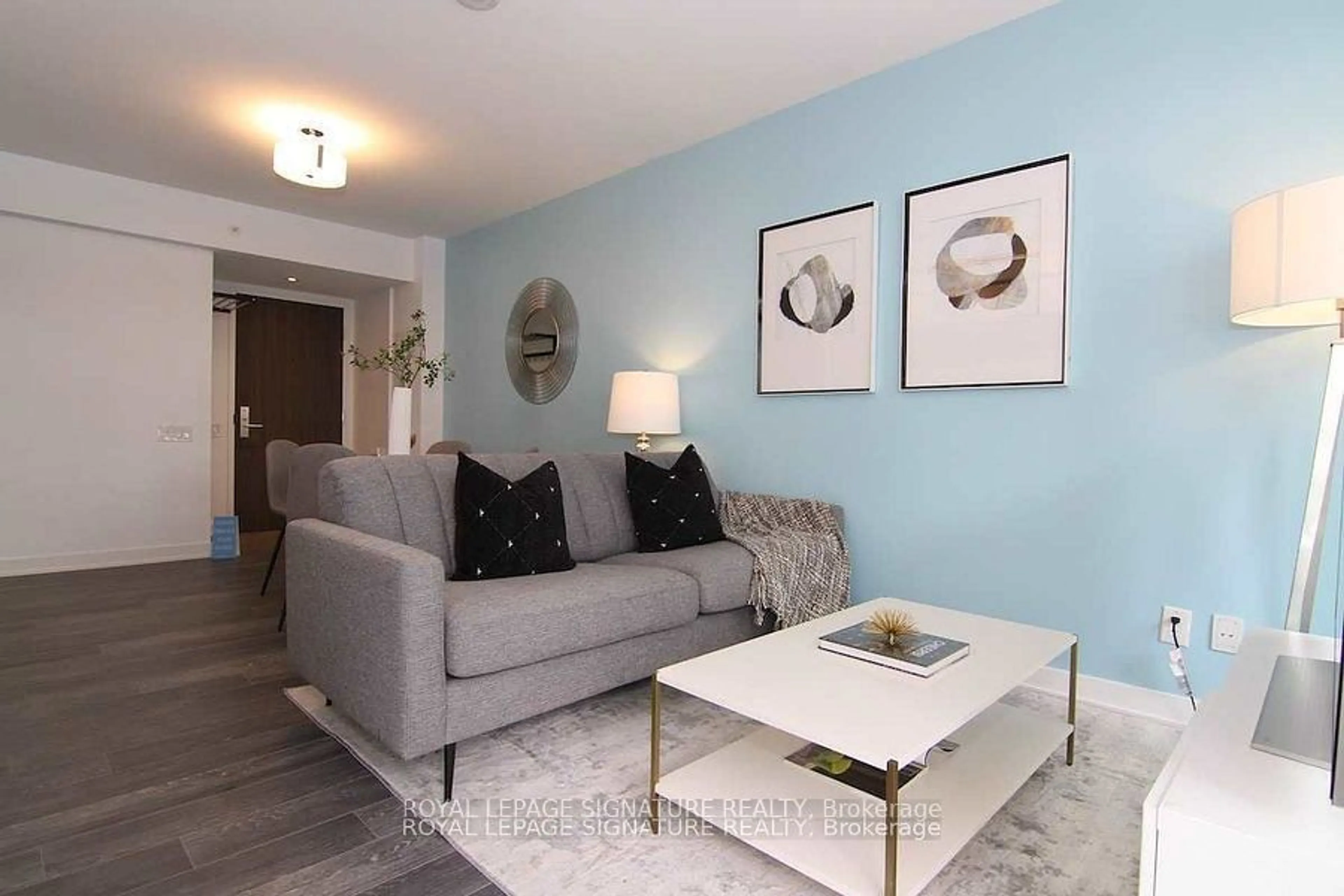 Living room, wood floors for 185 Roehampton Ave #303, Toronto Ontario M4P 0C6