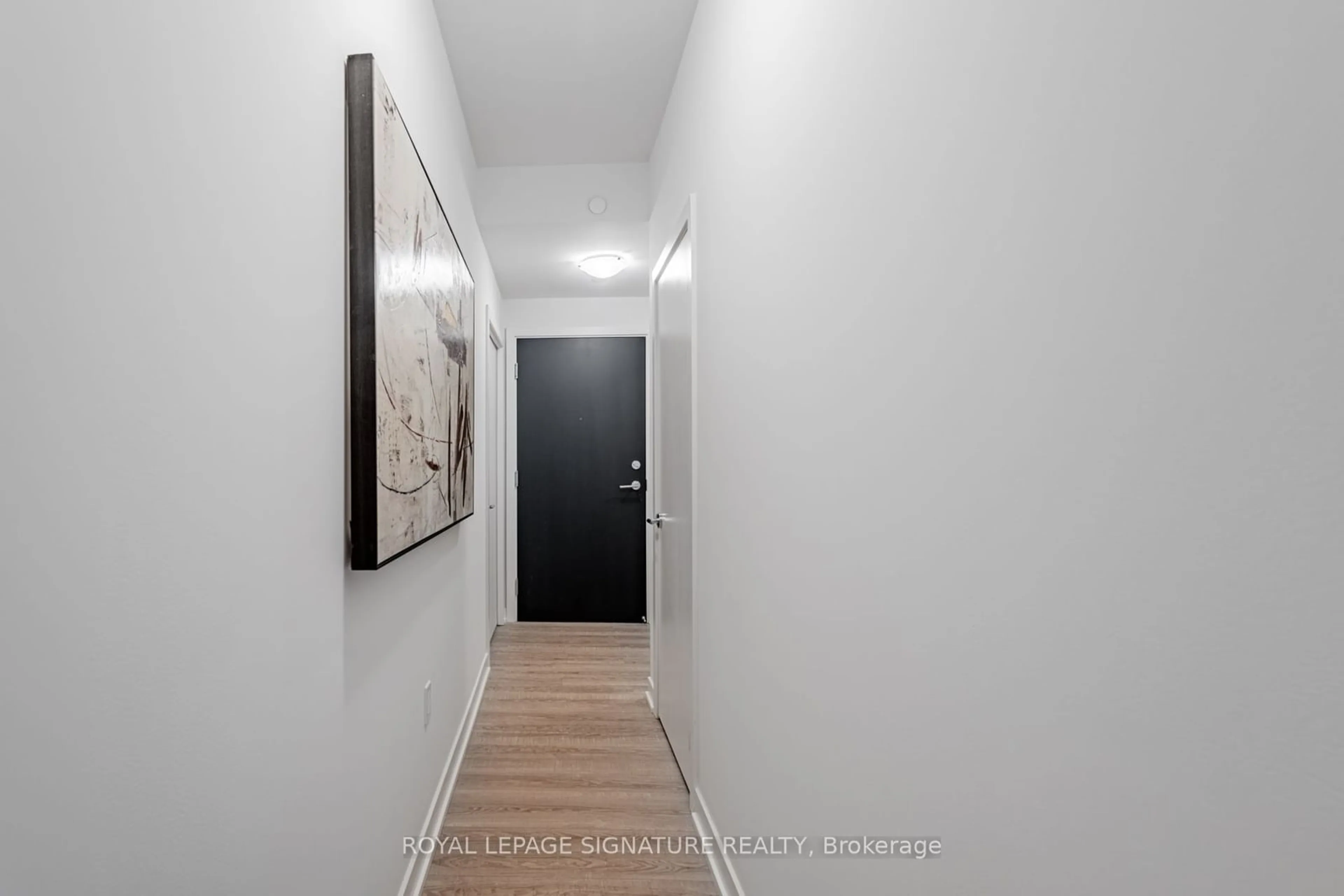 Indoor entryway, wood floors for 250 Lawrence Ave #215, Toronto Ontario M5M 1B2