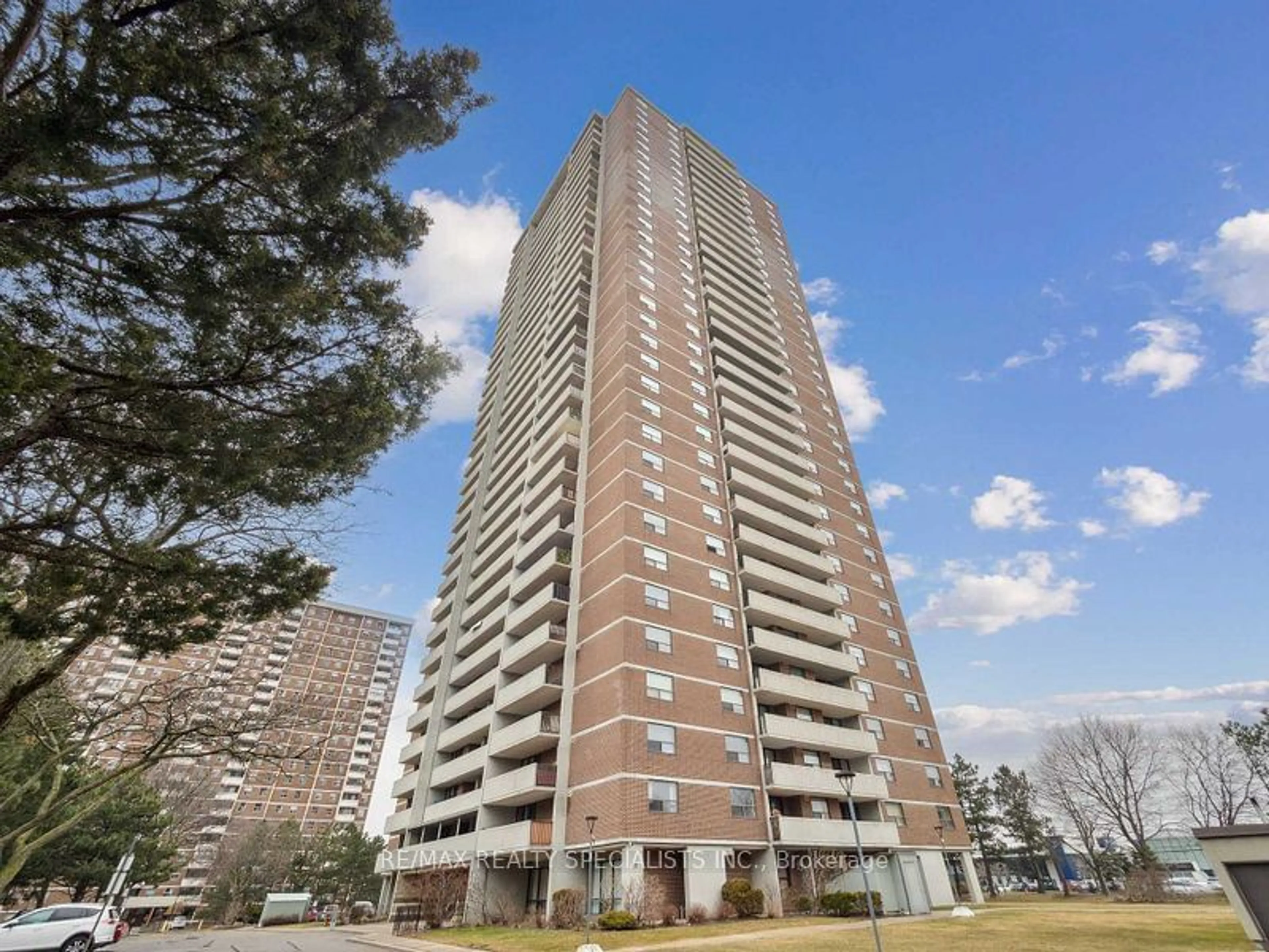 A pic from exterior of the house or condo, the front or back of building for 10 Tangreen Crt #801, Toronto Ontario M2M 4B9