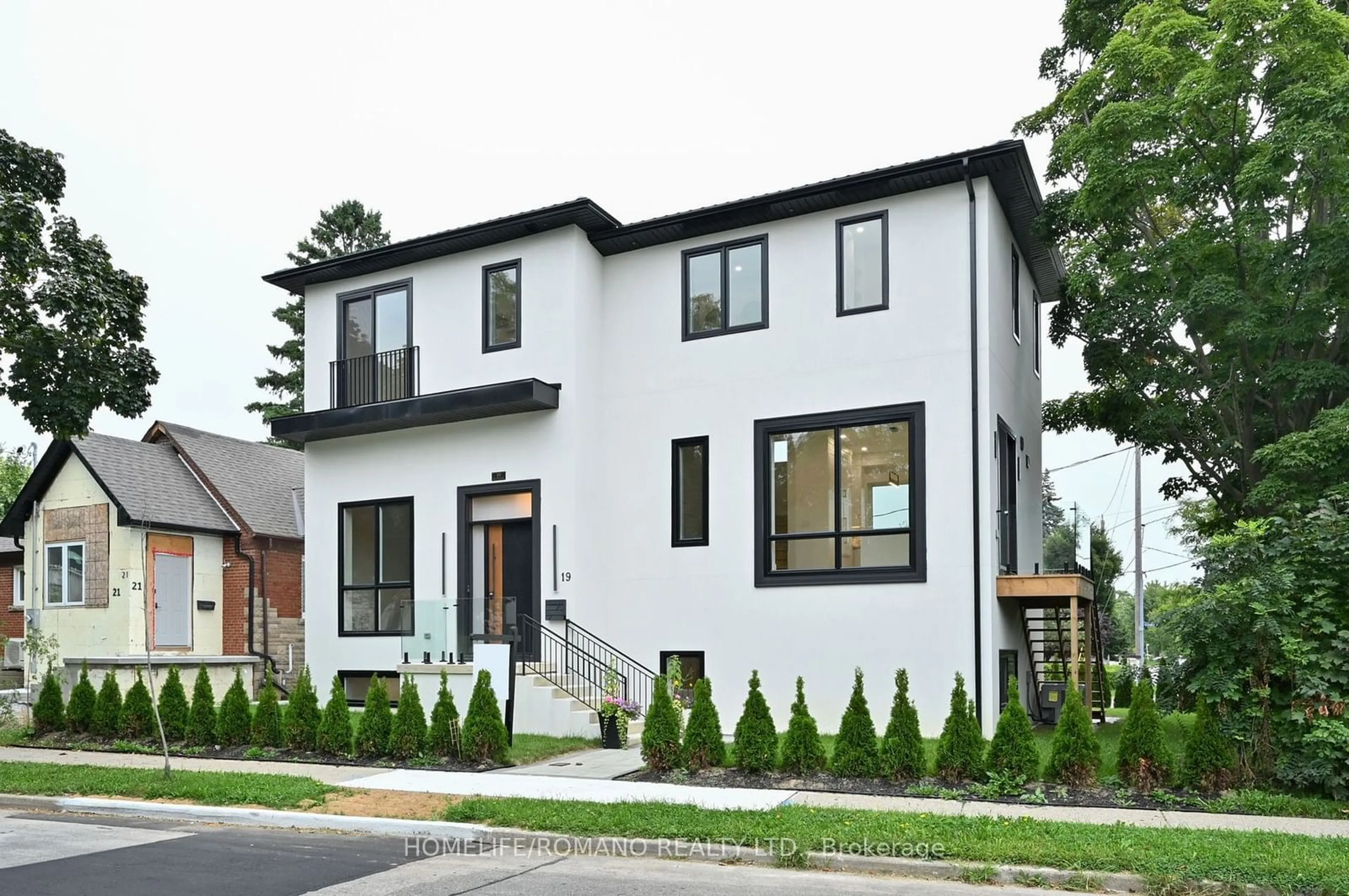 Home with brick exterior material for 19 King High Ave, Toronto Ontario M3H 3A8