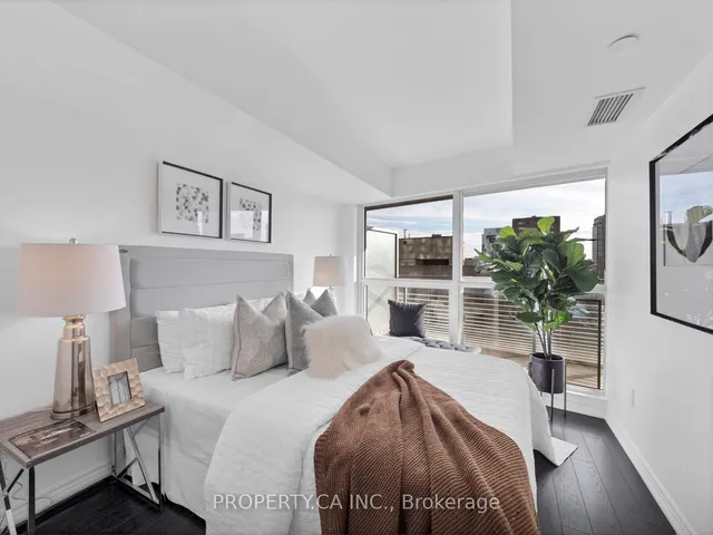 Additional property image - 386 Yonge St Unit 2105