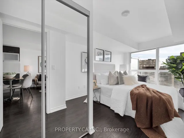 Additional property image - 386 Yonge St Unit 2105