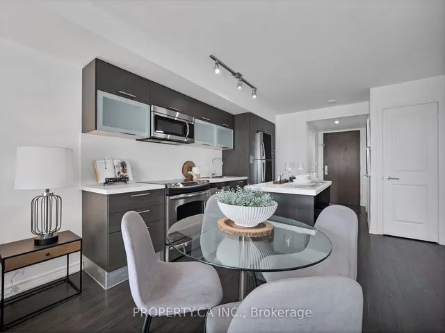 Additional property image - 386 Yonge St Unit 2105