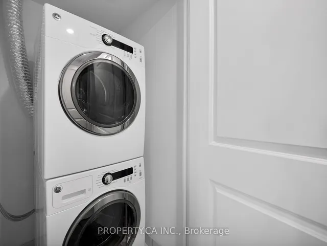 Additional property image - 386 Yonge St Unit 2105